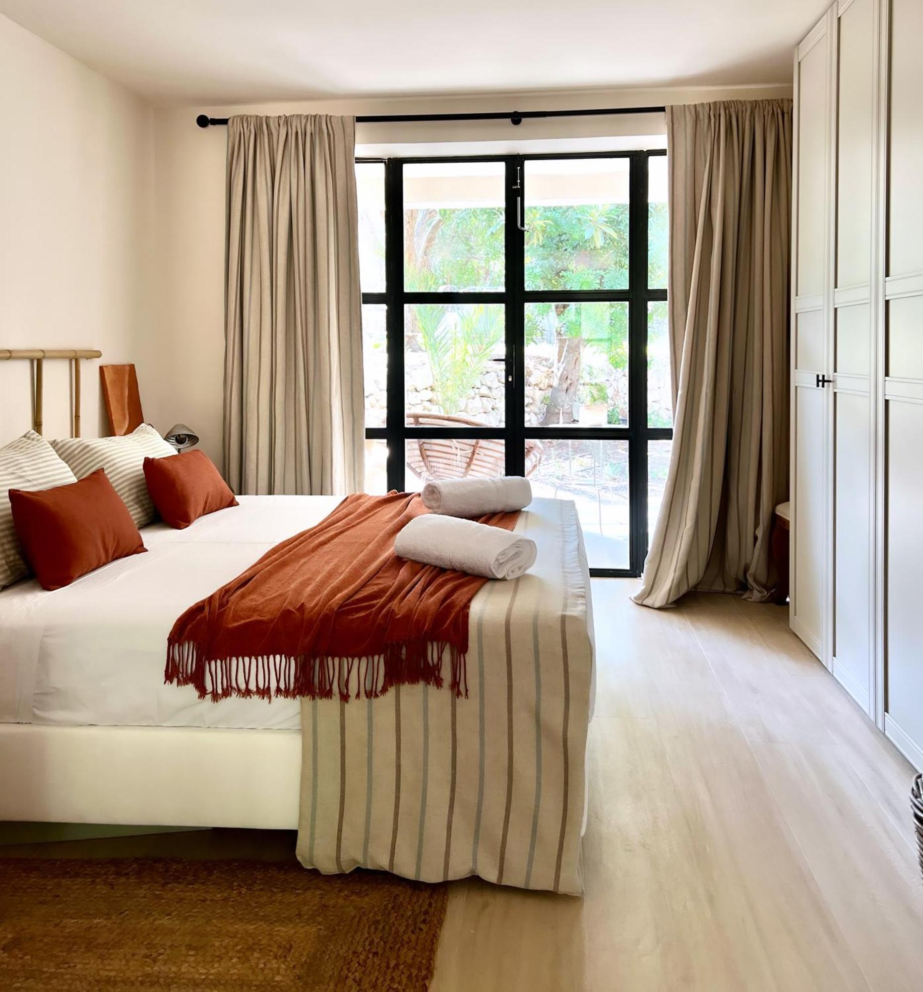 Loft Mediterraneo, *